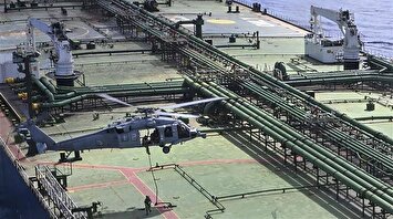 لحظات حمله آمریکا و دزدی یک نفتکش دیگر منتسب به ایران