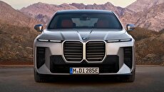 سکوتی که زور می‌زند لوکس باشد؛ روایت تلاش BMW 7 Series برای رسیدن به جایی که هنوز مالک اسمش مرسدس است