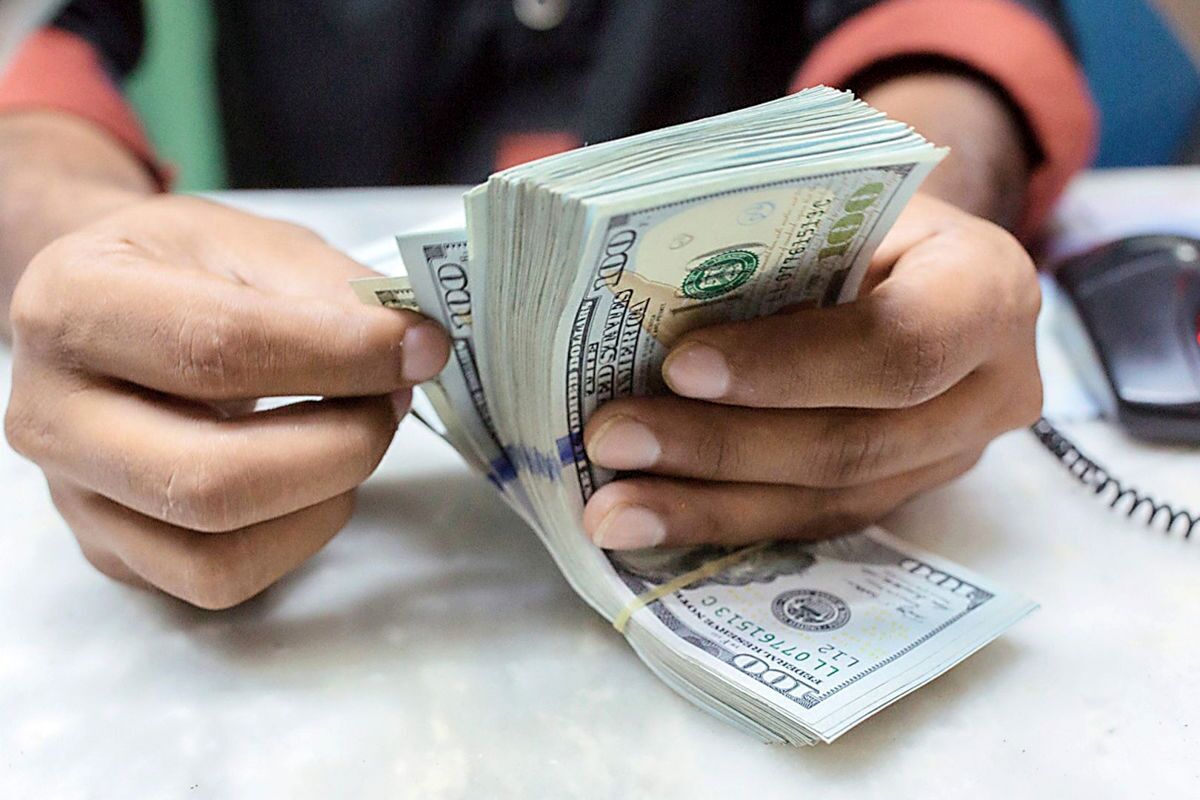 قیمت دلار امروز چهارشنبه ۳۰ اردیبهشت