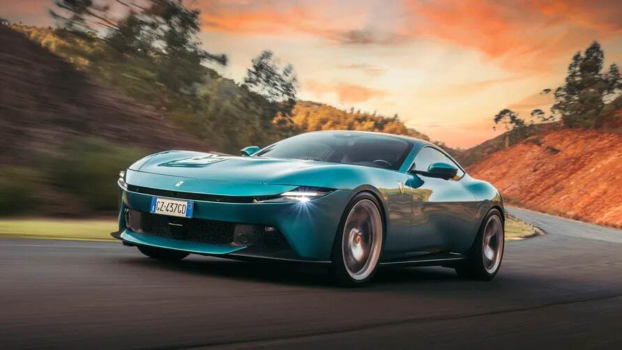 فراری آمالفی؛ وقتی یک اشراف&zwnj;زاده ایتالیایی کراواتش را شل می&zwnj;کند