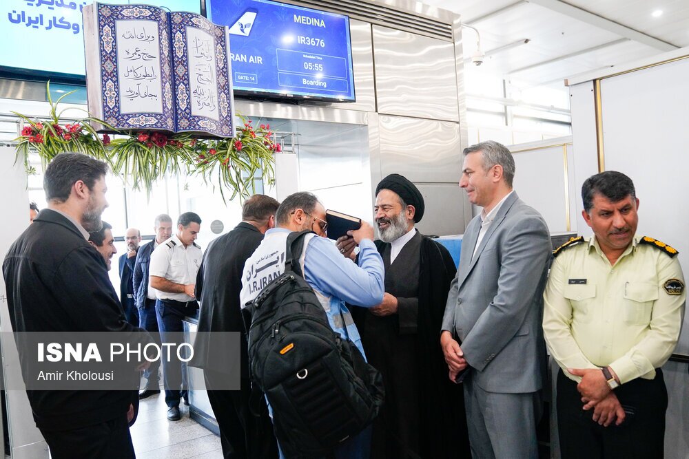 اعزام اولین گروه زائران ایرانی به حج تمتع ۱۴۰۵