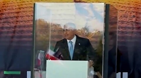 قرار دادن رضا پهلوی در آکواریوم از ترس سس خرسی!