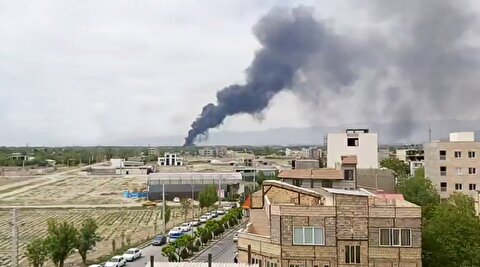 تصاویر آتش سوزی در کارخانه تولید چسب چهارباغ