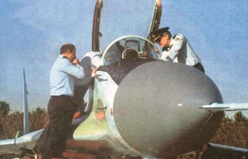 میگ-۲۹ در آسمان ایران؛ جنگنده&zwnj;ای میان گذشته و امروز