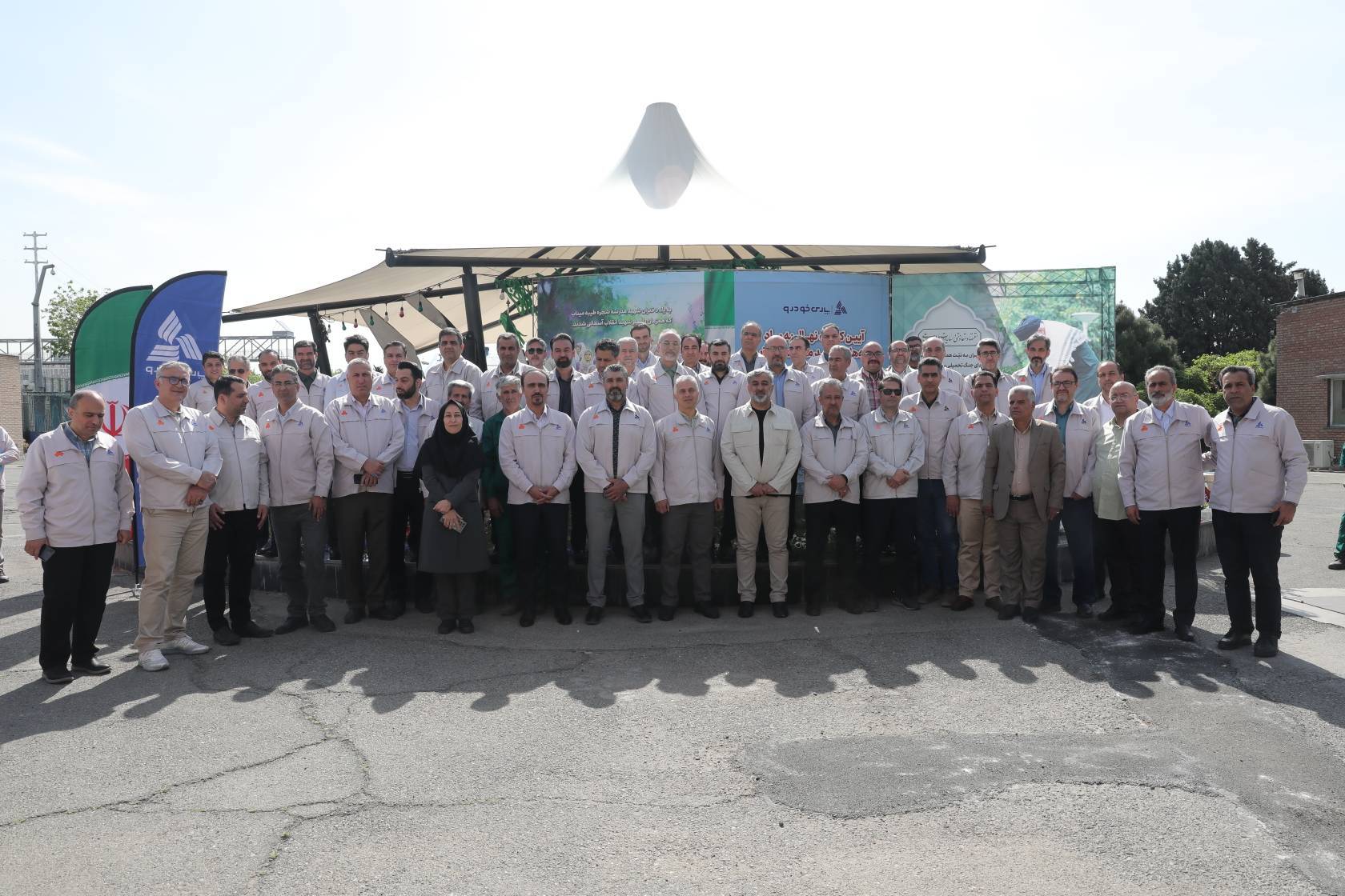 کاشت ۱۶۸ نهال در پارس خوددو به یاد شهدای میناب