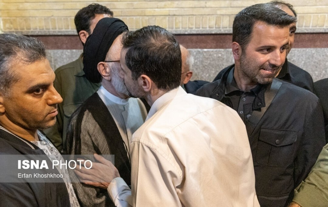 چهرههای سیاسی در مراسم ختم خواهر سیدمحمدخاتمی چهرههای سیاسی در مراسم ختم خواهر سیدمحمدخاتمی