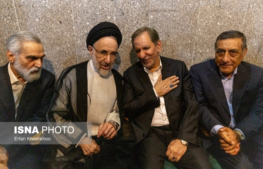 چهرههای سیاسی در مراسم ختم خواهر سیدمحمدخاتمی چهرههای سیاسی در مراسم ختم خواهر سیدمحمدخاتمی