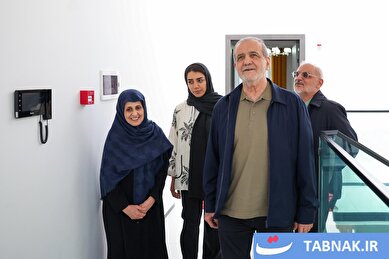 عکس: بازدید رئیس‌جمهور از شبکه بهداشت شرق تهران و مرکز کودکان بی‌سرپرست