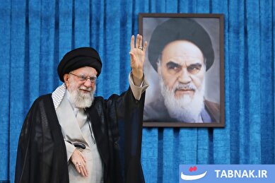 عکس: قاب‌های ماندگار سخنرانی‌های رهبر شهید انقلاب در سالگرد رحلت حضرت امام خمینی(ره)