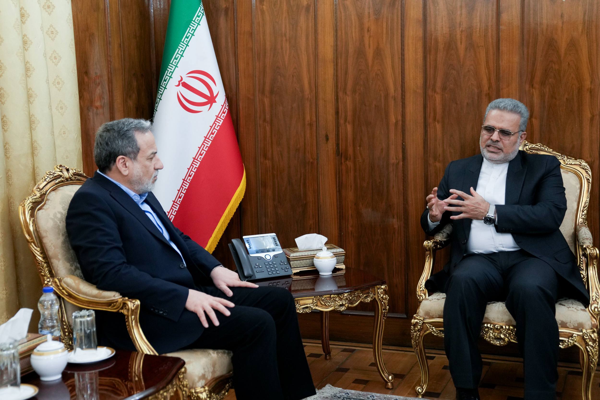 دیدار سفیر جمهوری اسلامی ایران در ونزوئلا با وزیر امور خارجه