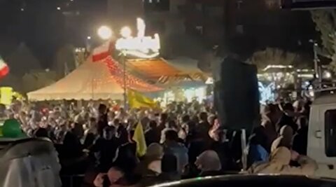 شادی مردم لبنان پس از حمله موشکی ایران به اسرائیل