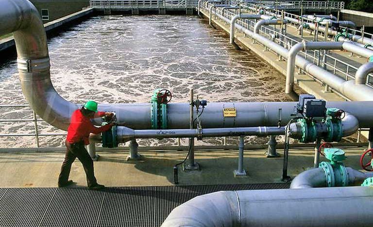 آزمایشگاههای سیّار کنترل کیفیت آب به حالت آمادهباش در آمدند آزمایشگاههای سیّار کنترل کیفیت آب به حالت آمادهباش در آمدند
