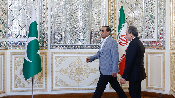 فرمانده ارتش پاکستان، ایران را ترک کرد