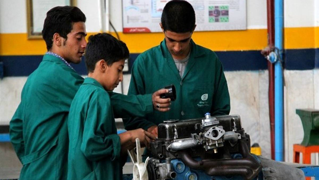 کارگاههای هنرستانها بازگشایی میشود
