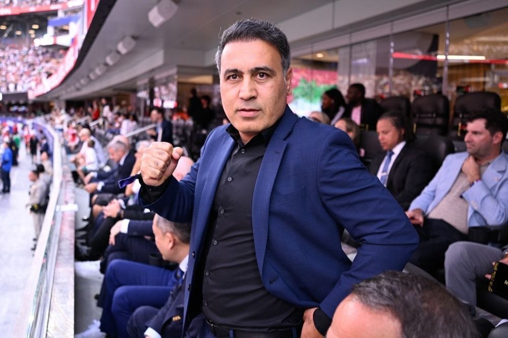 حضور مهدوی کیا در کنار رئیس فیفا حضور مهدوی کیا در کنار رئیس فیفا