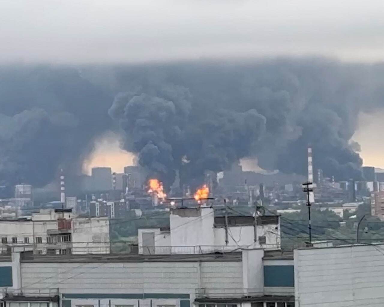 مسکو زیر آتش حملات پهپادی اوکراین مسکو زیر آتش حملات پهپادی اوکراین