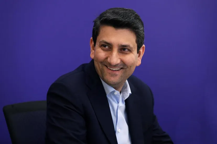 آغاز روند بازگشایی اینترنت بینالملل