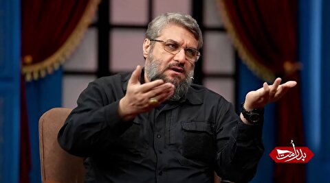 فرزند شهید بود و به حضرت آقا توهین می‌کرد