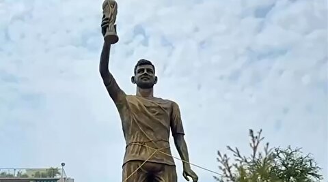 شیوه عجیب نگهداری مجسمه مسی در هند