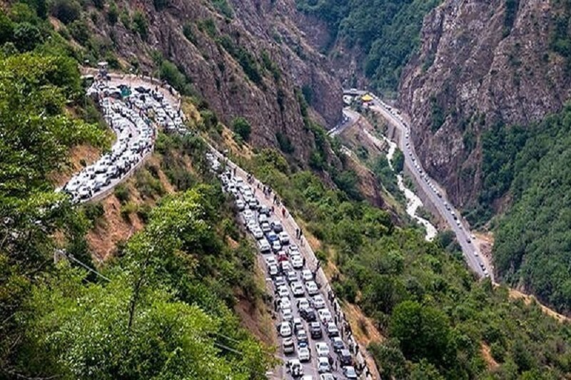 انباشت ۱۴۰ هزار خودرو در جادههای مازندران