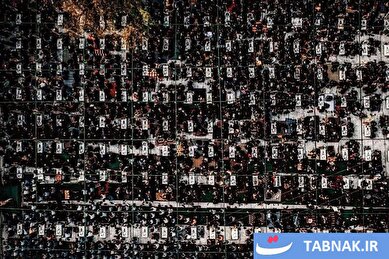 عکس: تصویر هوایی از مراسم روز عرفه در گلزار شهدای میناب