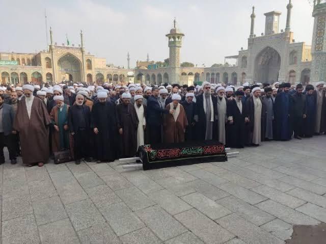 نماز بر پیکر رهبر شهید را چه کسی می&zwnj;خواند؟ / درباره آیت الله جعفر سبحانی