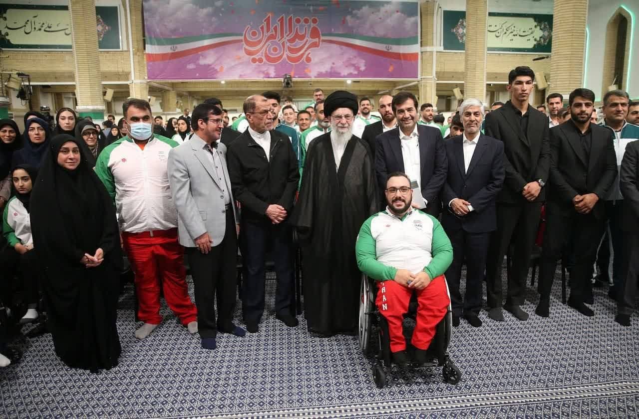 ۲۰ جمله برگزیده رهبر شهید انقلاب درباره ورزش قهرمانی ۲۰ جمله برگزیده رهبر شهید انقلاب درباره ورزش قهرمانی