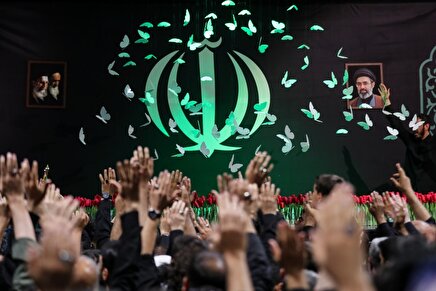 عکس | تصاویر جانسوز از وداع با پیکر رهبر شهید انقلاب