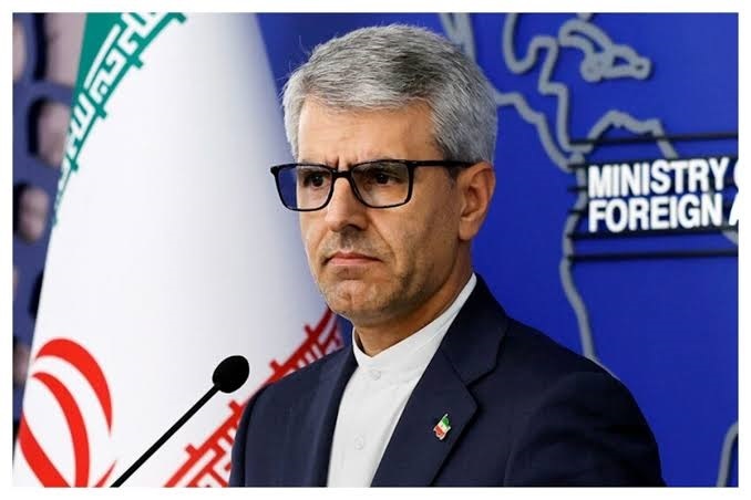 حضور ۸ رئیس دولت و ۱۲ رئیس مجلس در مراسم وداع با رهبر شهید حضور ۸ رئیس دولت و ۱۲ رئیس مجلس در مراسم وداع با رهبر شهید