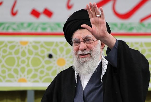 رفع مشکلات اقتصادی؛ مطالبه رهبر شهید از دولتمردان/ سیاست ارزی باید اصلاح شود رفع مشکلات اقتصادی؛ مطالبه رهبر شهید از دولتمردان/ سیاست ارزی باید اصلاح شود