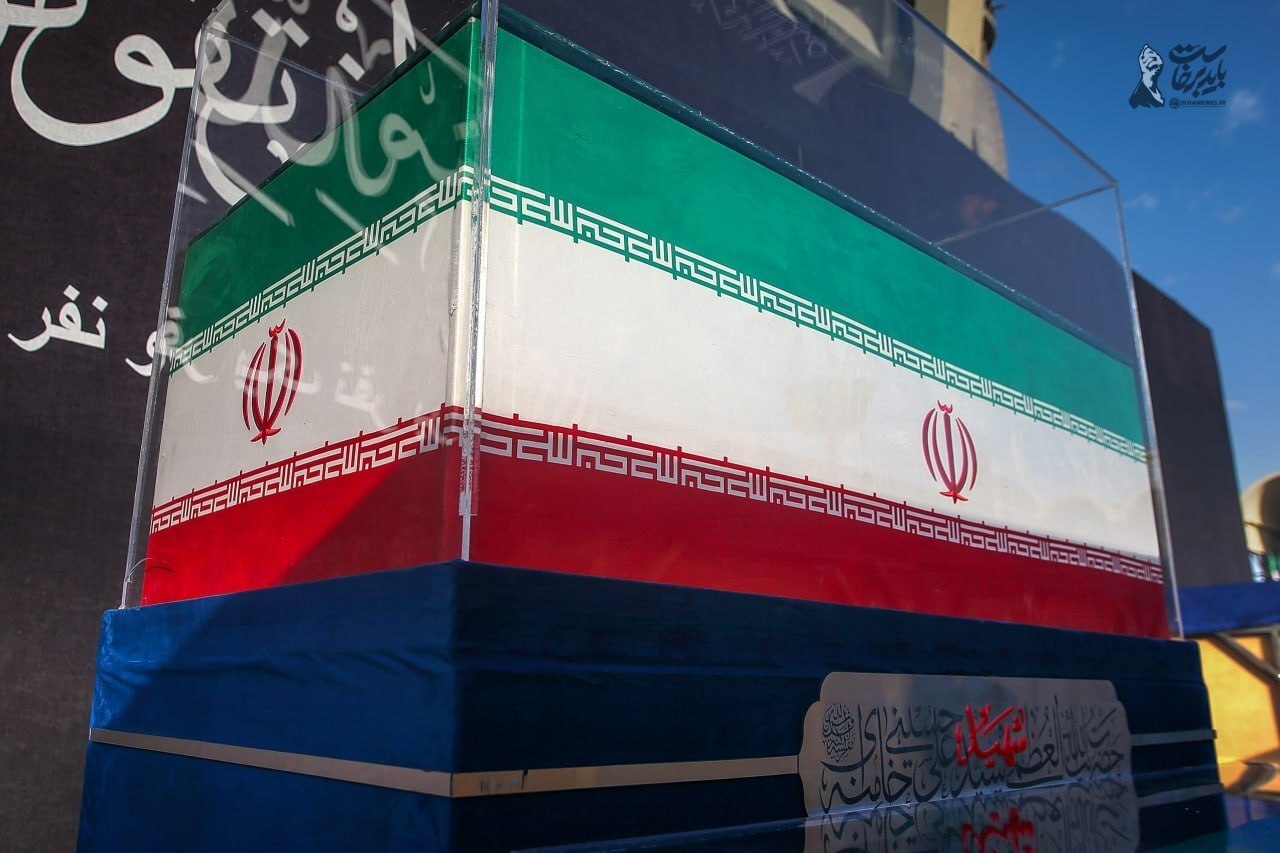 تصویری نزدیک از محل پیکر رهبر شهید در مصلی