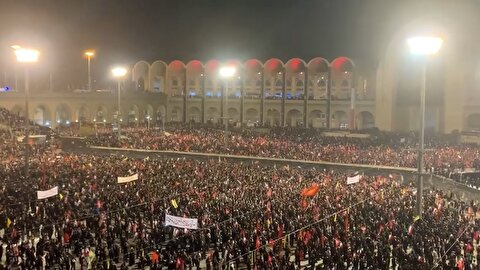 تصاویر سیل جمعیت در وداع شبانه با رهبر شهید انقلاب