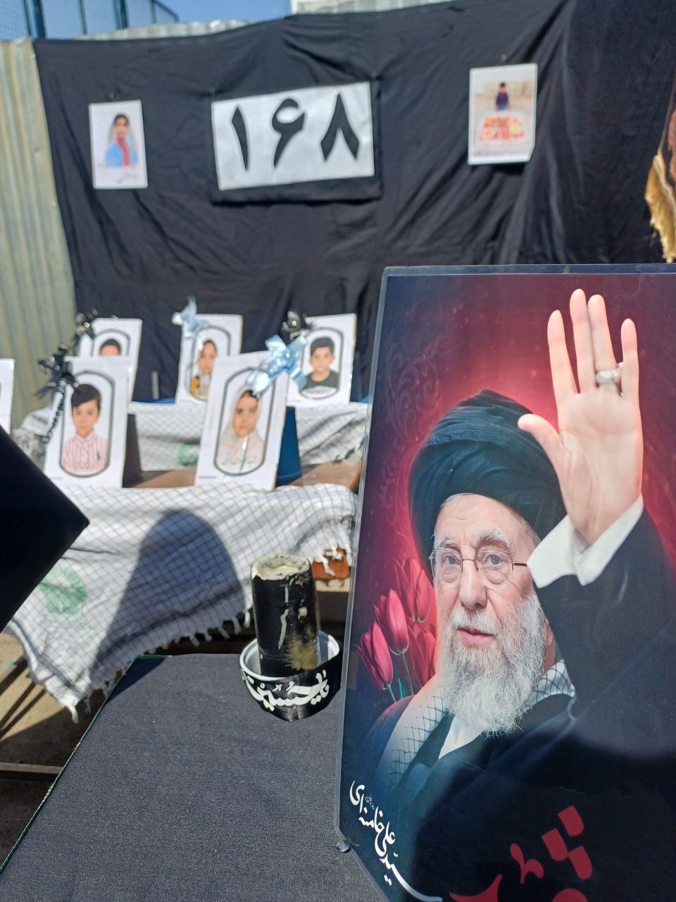 امضای تومار در میان پرچم&zwnj;های سرخ انتقام؛ در خیابان خون به پا شد/ سوخت موشک در میان تشییع کنندگان + تصاویر