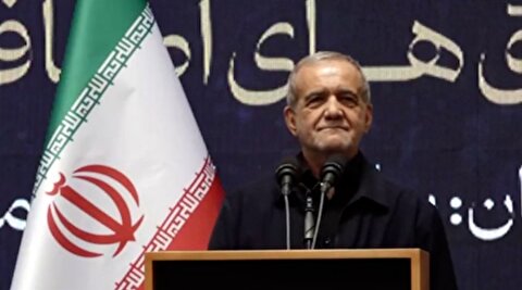 پزشکیان خطاب به بازیکنان تیم ملی فوتبال: دمتان‌گرم