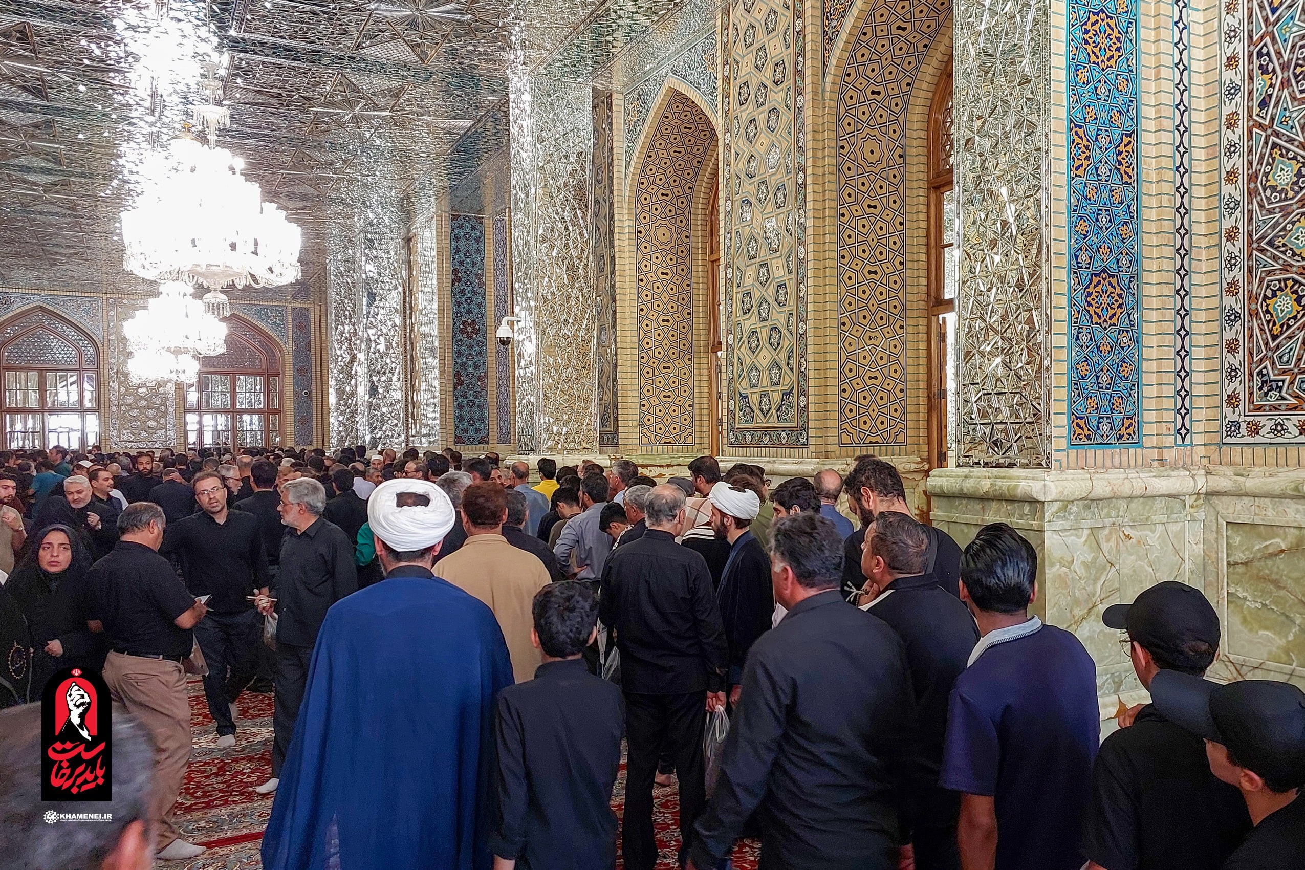 حضور پرشور زائران در رواق دارالذکر