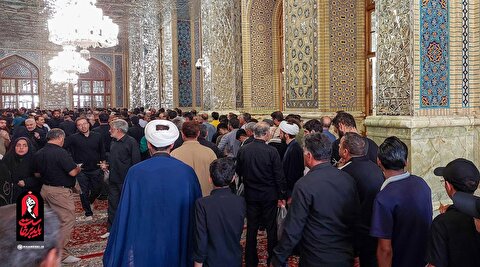 تصاویر صف عظیم ملاقات با رهبر شهید انقلاب