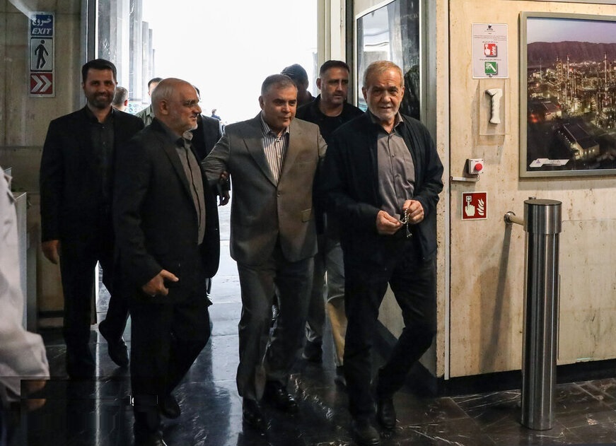 تاکید رئیس جمهور بر ایجاد سامانههای مدیریتی یکپارچه نفت و گاز تاکید رئیس جمهور بر ایجاد سامانههای مدیریتی یکپارچه نفت و گاز
