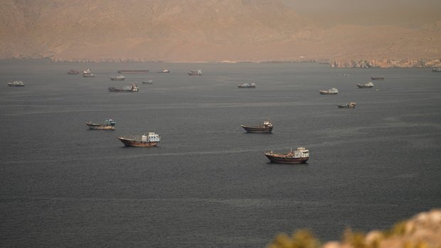 ایجاد کریدور موقت در تنگه هرمز و نقش عمان
