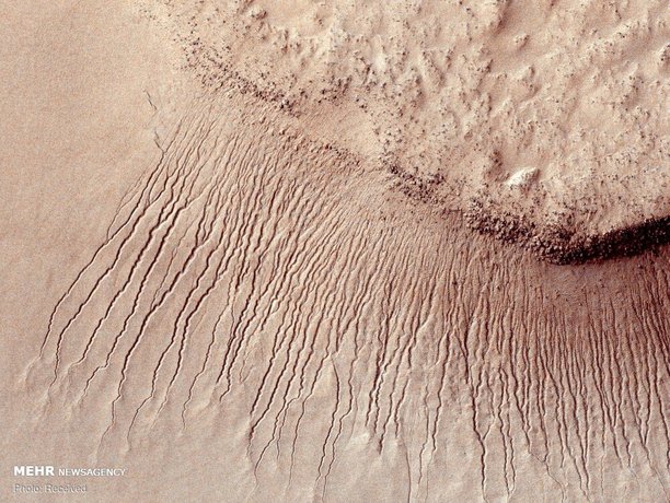 تصاویری خیره کننده از سطح مریخ 