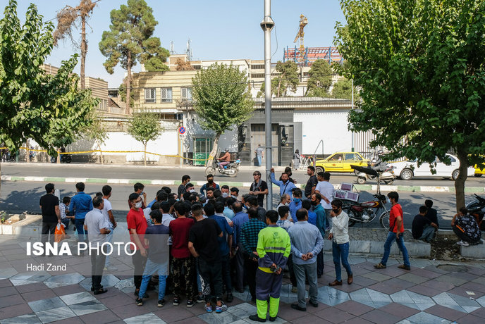تجمع پناهجویان افغان مقابل سفارت آلمان در تهران