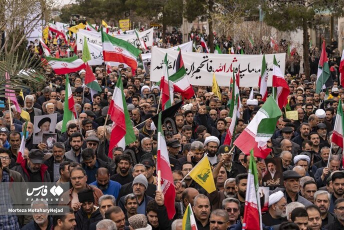 خروش مردم سمنان علیه آمریکا و اسرائیل