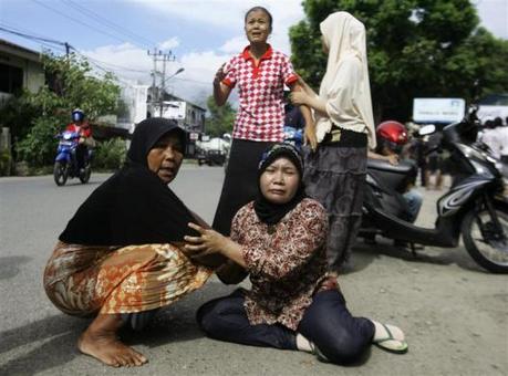 وقوع زلزنه 8.6 ریشتری آچه در اندونزی
REUTERS/Junaidi Hanafiah
