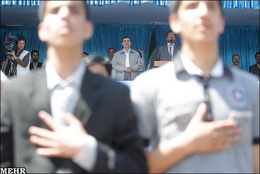 پنج شنبه 21 اردیبهشت ماه 1391 - اولین روز سفر استانی - سخنرانی در صحن رضوی