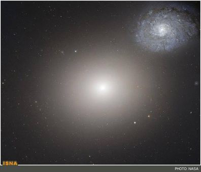 رانده شده: دو کهکشان متفاوت Messier 60&zwnj; و NGC4647&zwnj; در یک نما
