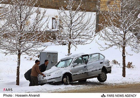 بارش برف در همدان