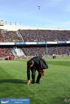 یحیی گل محمدی پیش از آغاز دربی