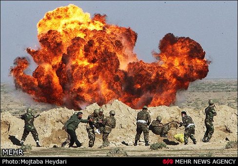 دومین روز از رزمایش الی بیت&zwnj;المقدس صبح امروز جمعه در بوشهر ادامه یافت.