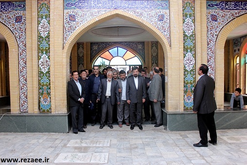 استقبال و حضور رضایی در گلزار شهدای گرمسار