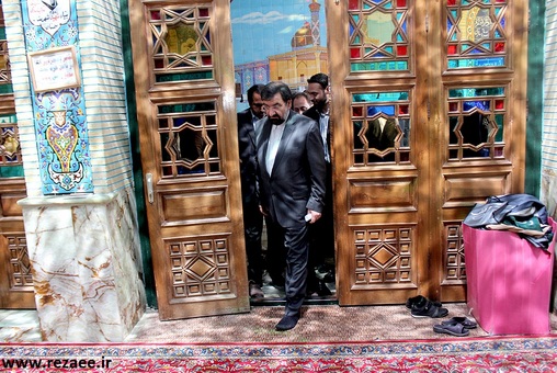 حضور رضایی در گلزار شهدا و نماز جمعه سمنان
