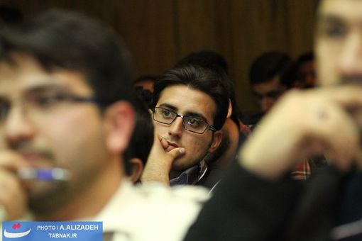 جلسه پرسش و پاسخ دکتر محسن رضایی با دانشجویان مشتاق، دانشگاه باهنر کرمان